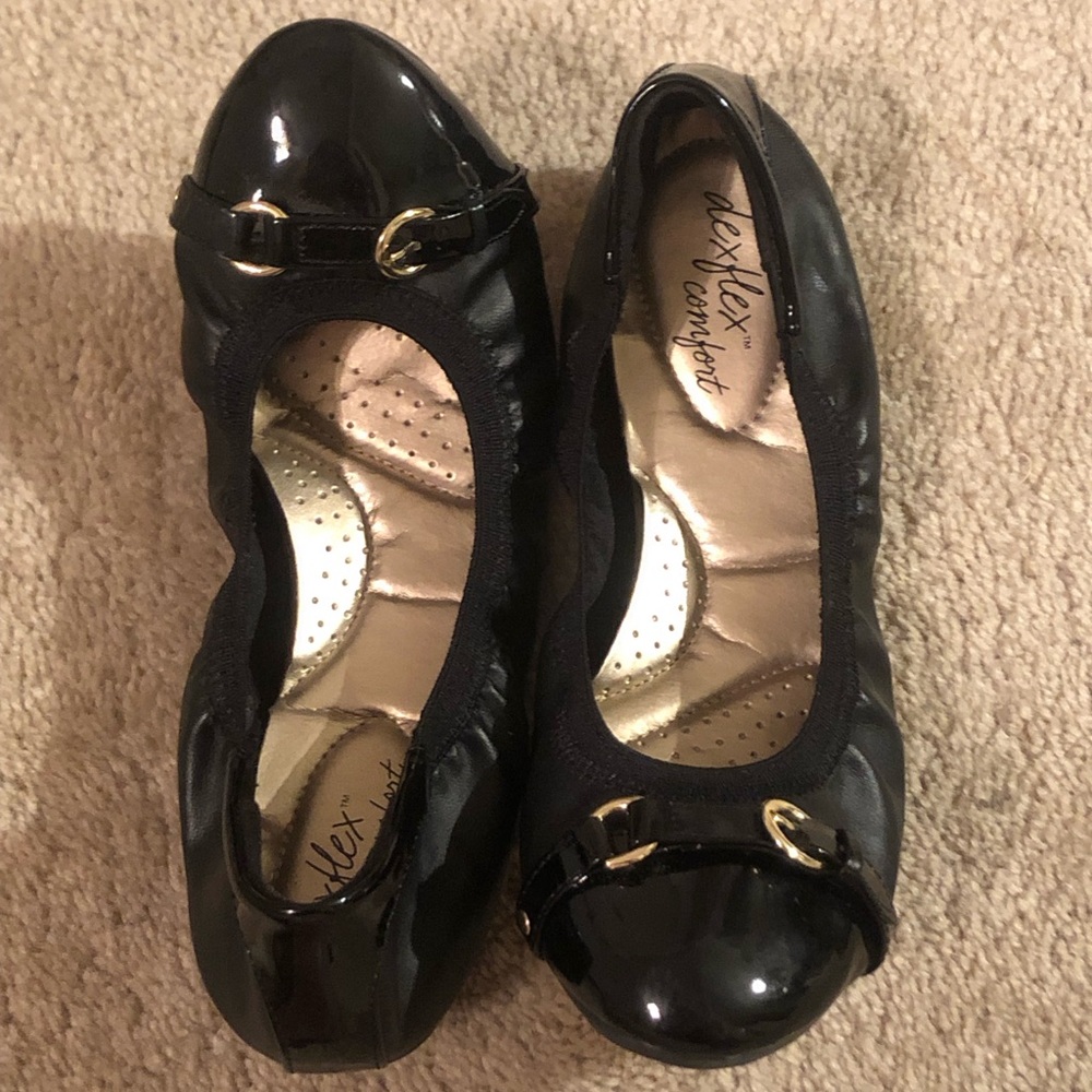 dexflex comfort Black Patent Ballet Flats with Gold Buckle Accent